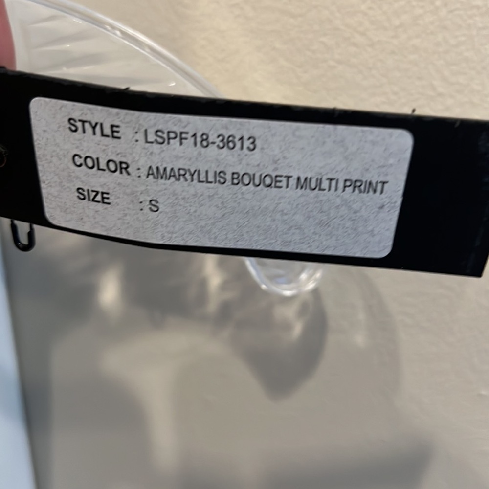 Top - Picture 2 of 2